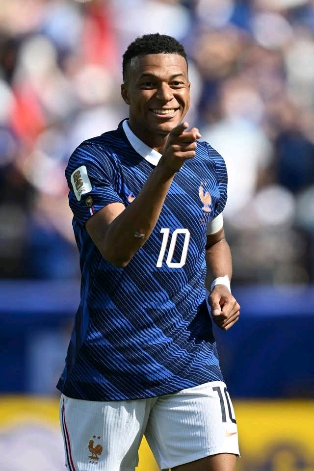 Mbappé: “I Play to Make History” as France Begin World Cup Campaign with Win Over Senegal